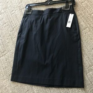 NWT Theory suit skirt - straight, navy size 00
